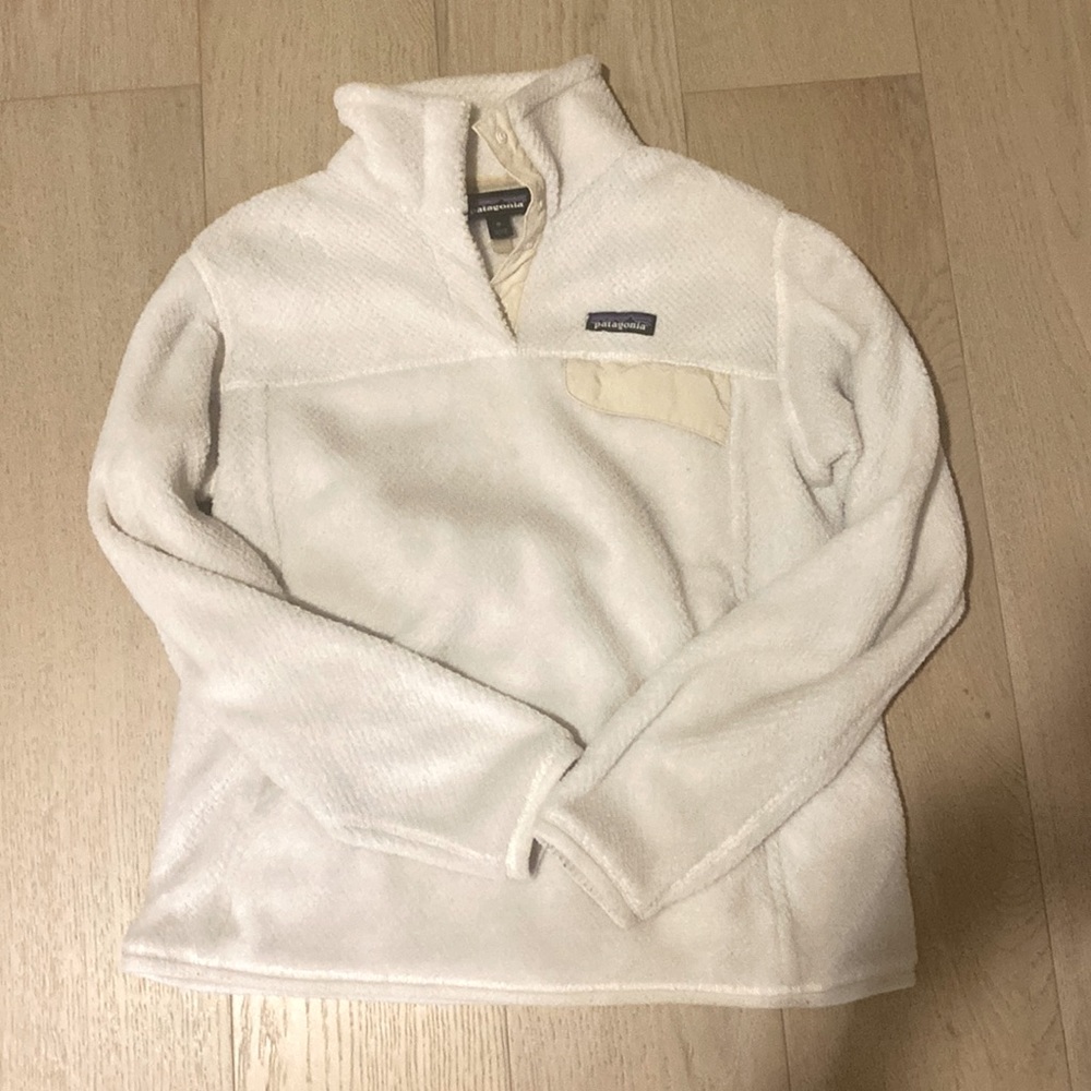 Patagonia Synchilla pull over women’s size medium cream